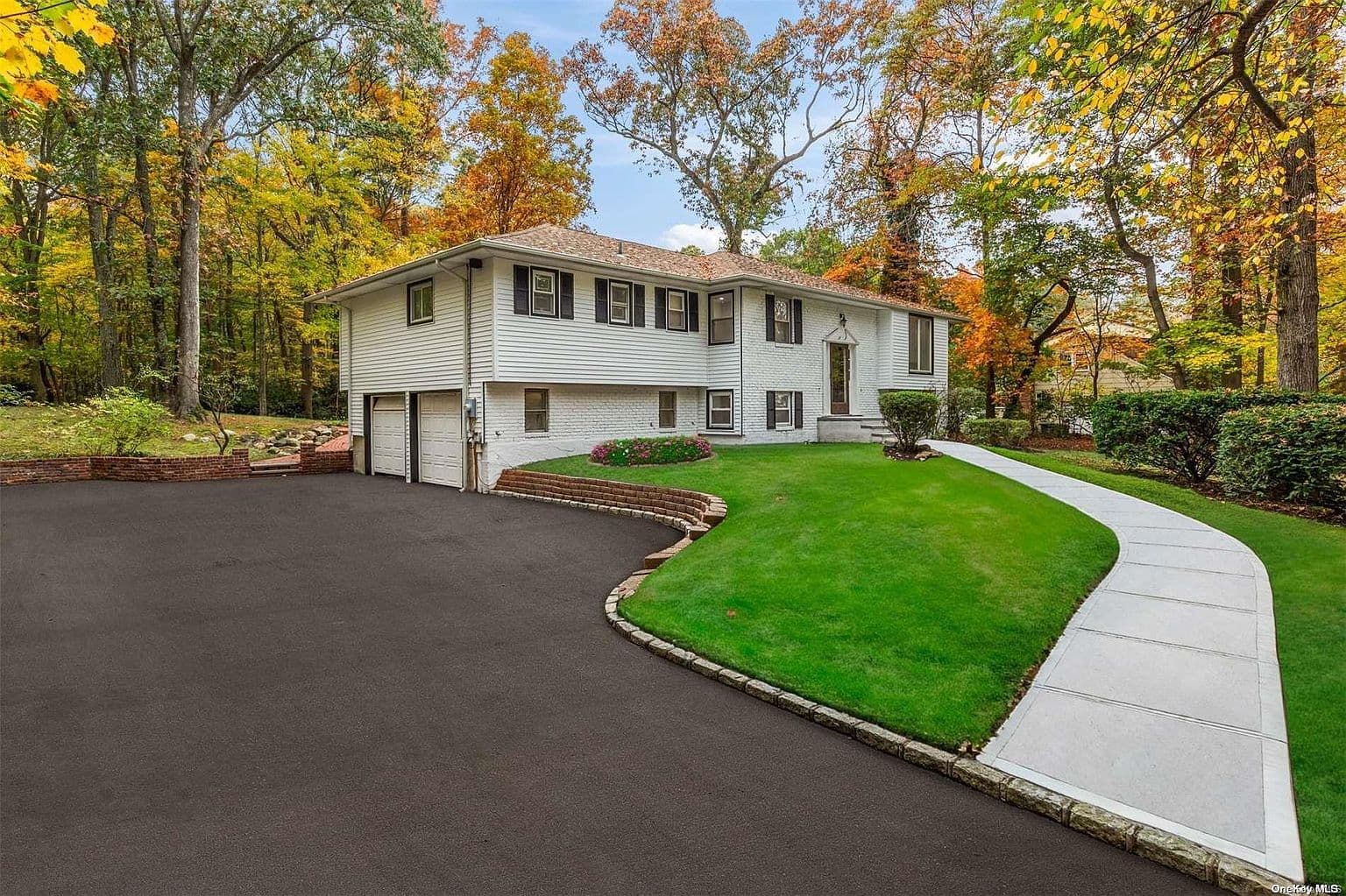 Single-family — update & resell — Dix Hills, NY (Long Island)