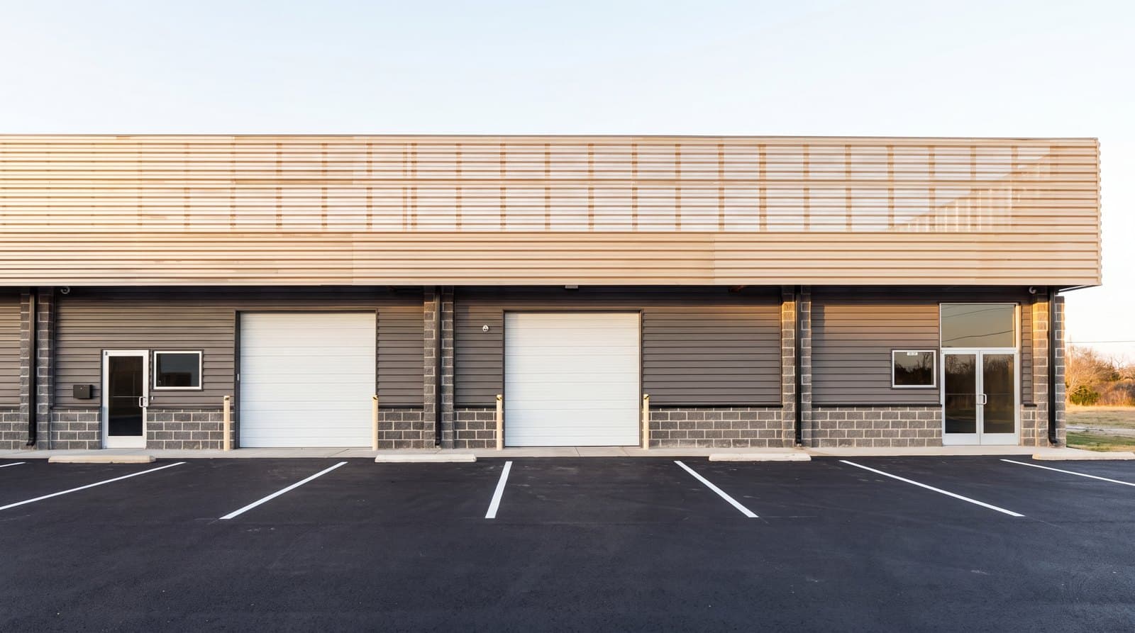 Commercial industrial flex building in White Settlement, Texas.